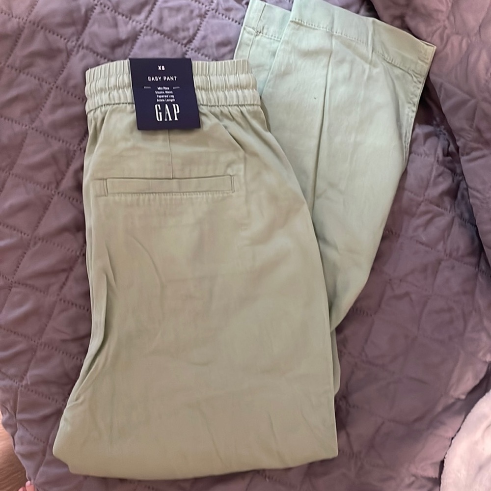 Gap, size XS, light weight green pant